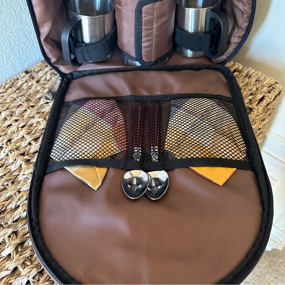Picnic Time Black Brown Coffee Tea Insulated Travel Backpack - Picture 9 of 10